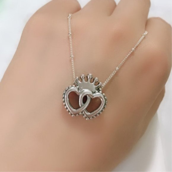 🛒Pandora Crown Hearts Pendant Necklace - Picture 4 of 6